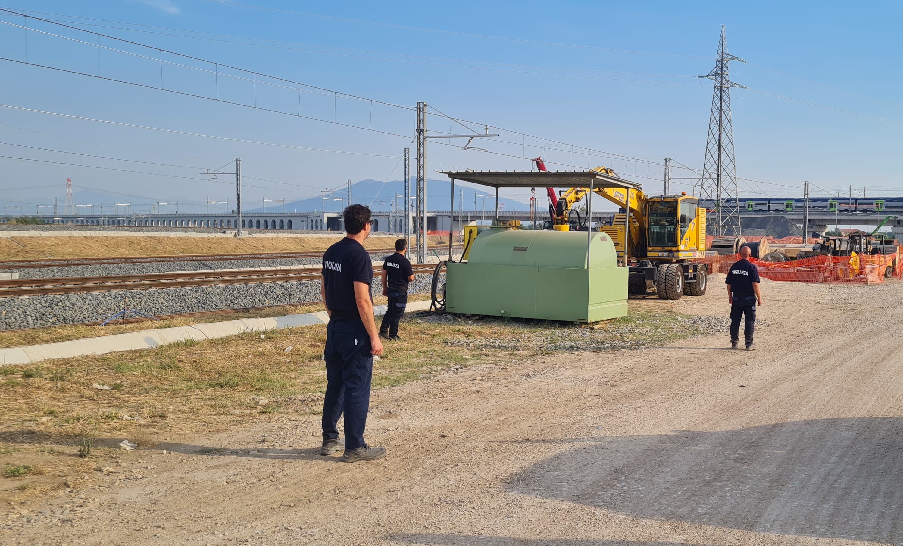 Operatori Italsecurity durante un presidio in area di cantiere
